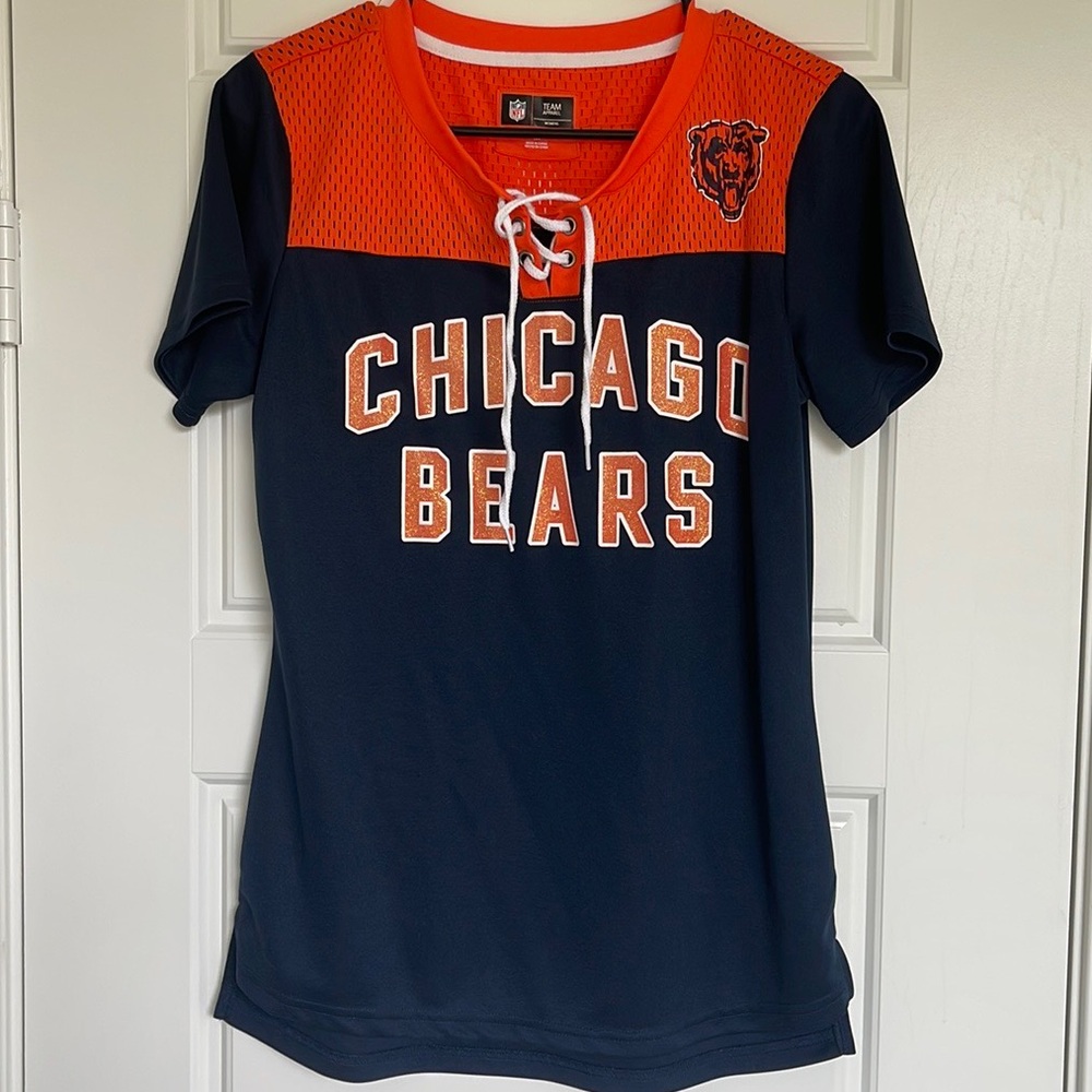 NFL Team Apparel Chicago Bears Women’s glitter jersey - M. Never worn.